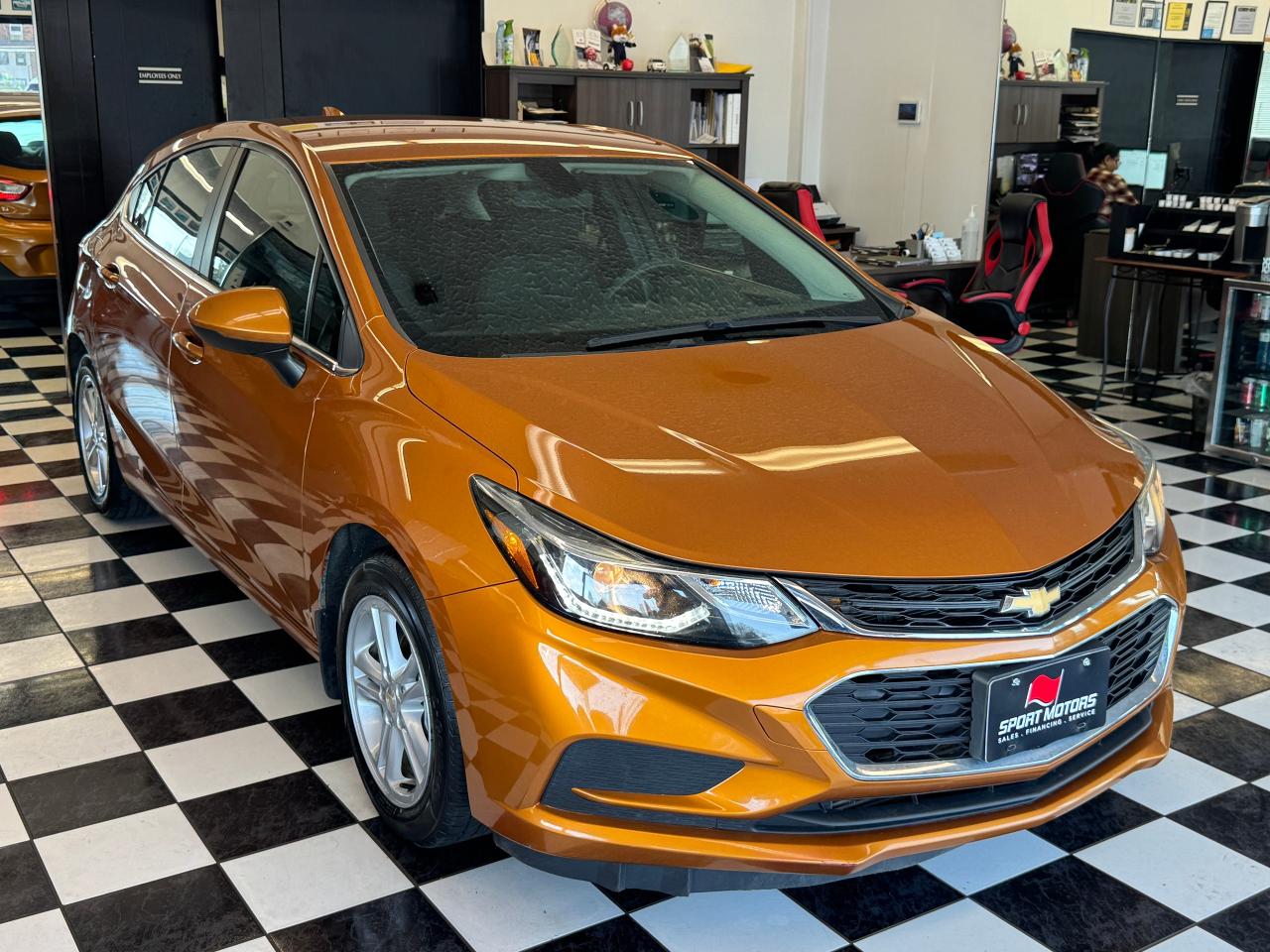 2017 Chevrolet Cruze LT+Camera+ApplePlay+New Tires+Remote Start - Photo #7
