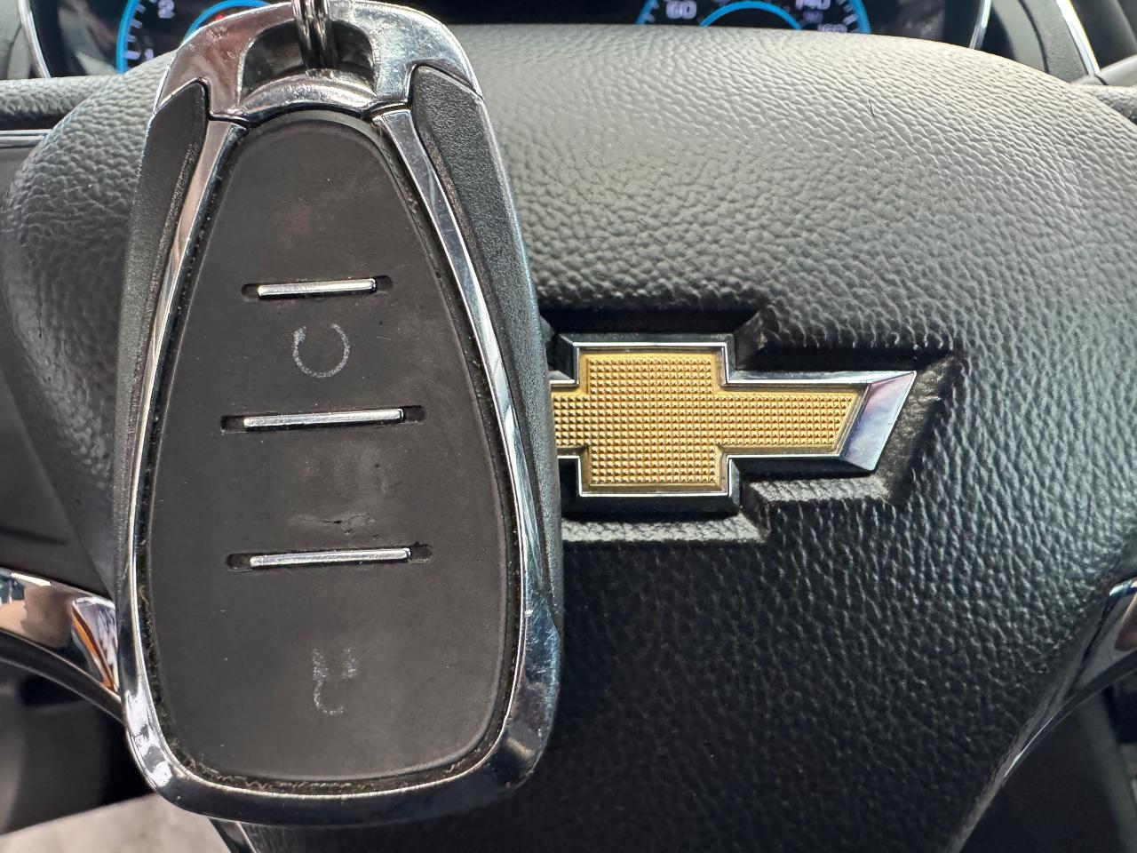 2017 Chevrolet Cruze LT+Camera+ApplePlay+New Tires+Remote Start - Photo #16