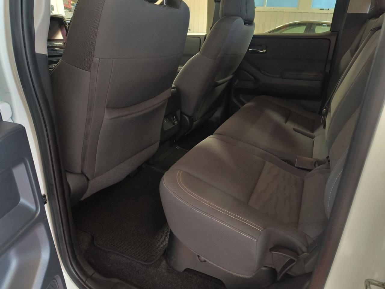 2022 Nissan Frontier SV LONG BOX 4X4 Photo