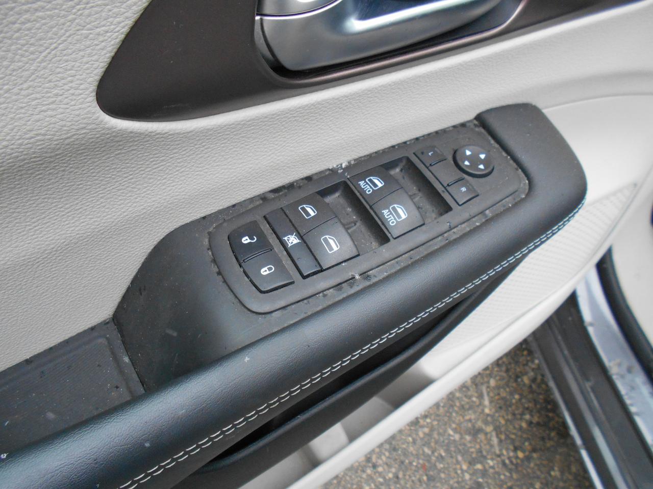 2023 Chrysler Grand Caravan SXT- Wheelchair Accessible Rear Entry Photo