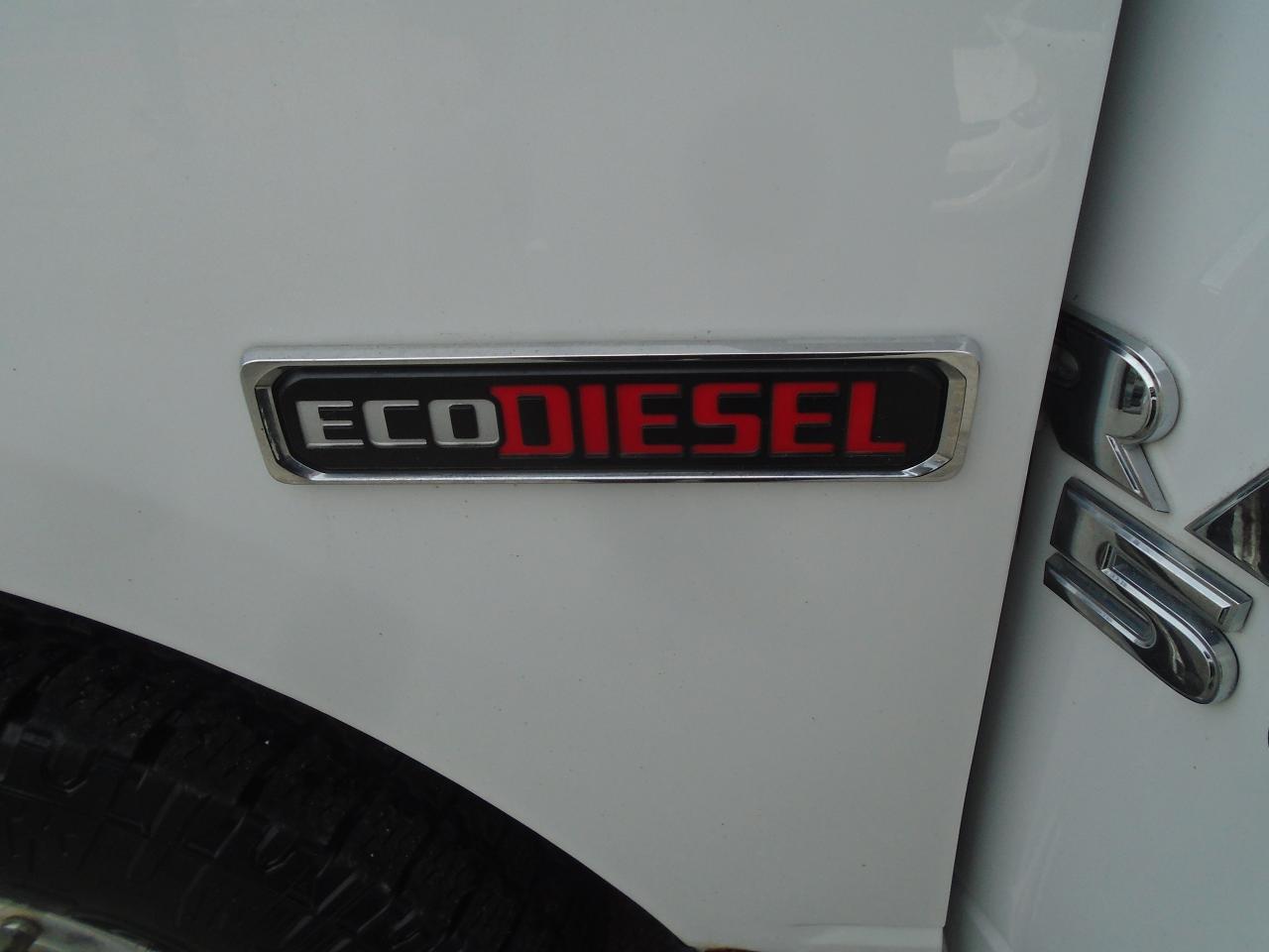 2015 RAM 1500 TRADESMAN/ DIESEL / RUNS LIKE NEW/ REAR CAM/6PASS - Photo #15