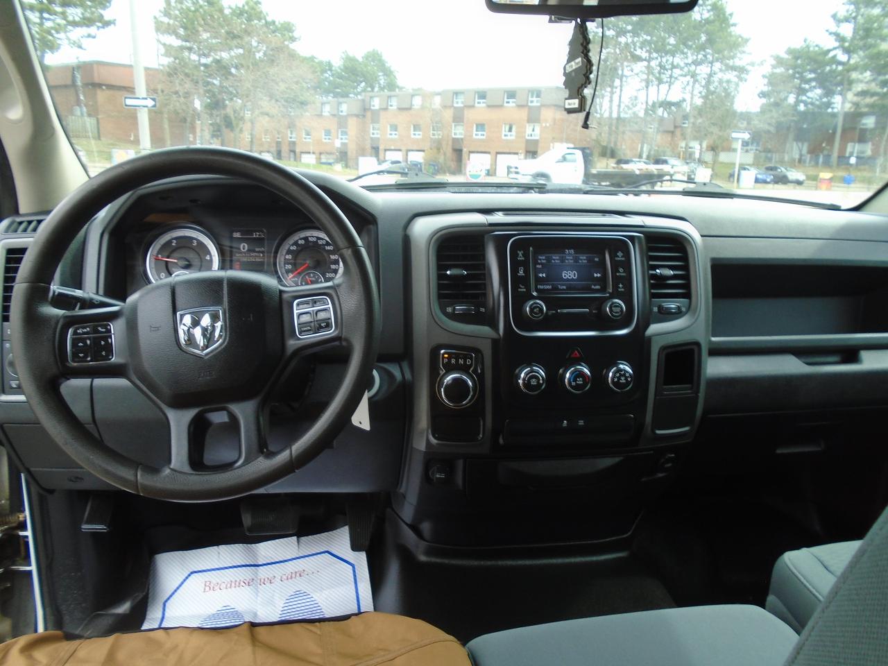 2015 RAM 1500 TRADESMAN/ DIESEL / RUNS LIKE NEW/ REAR CAM/6PASS - Photo #12