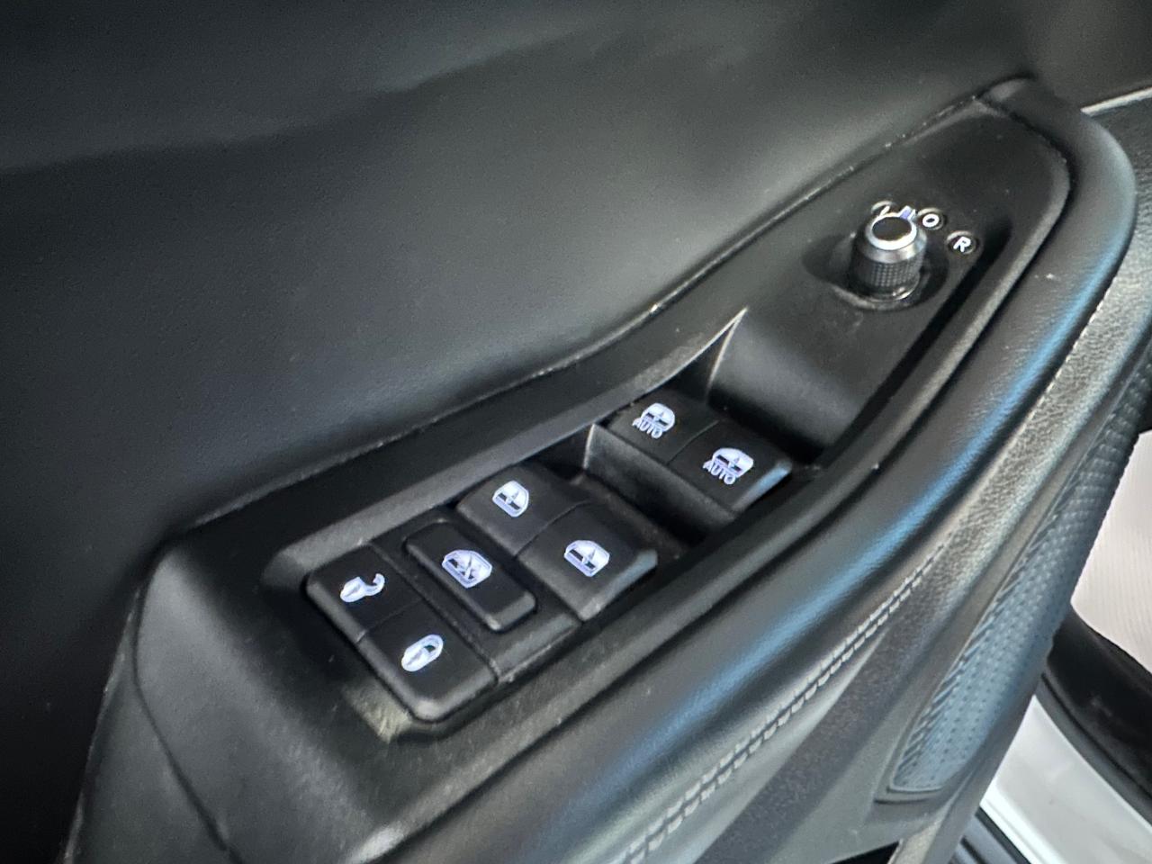 2023 Jeep Grand Cherokee LIMITED 4X4 | BLACK APPERANCE | LUXURY TECH - Photo #14