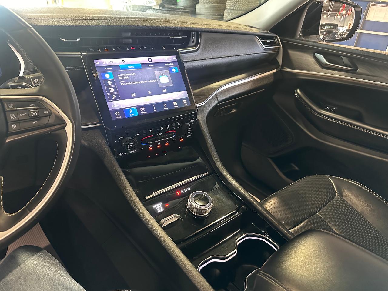 2023 Jeep Grand Cherokee LIMITED 4X4 | BLACK APPERANCE | LUXURY TECH - Photo #23