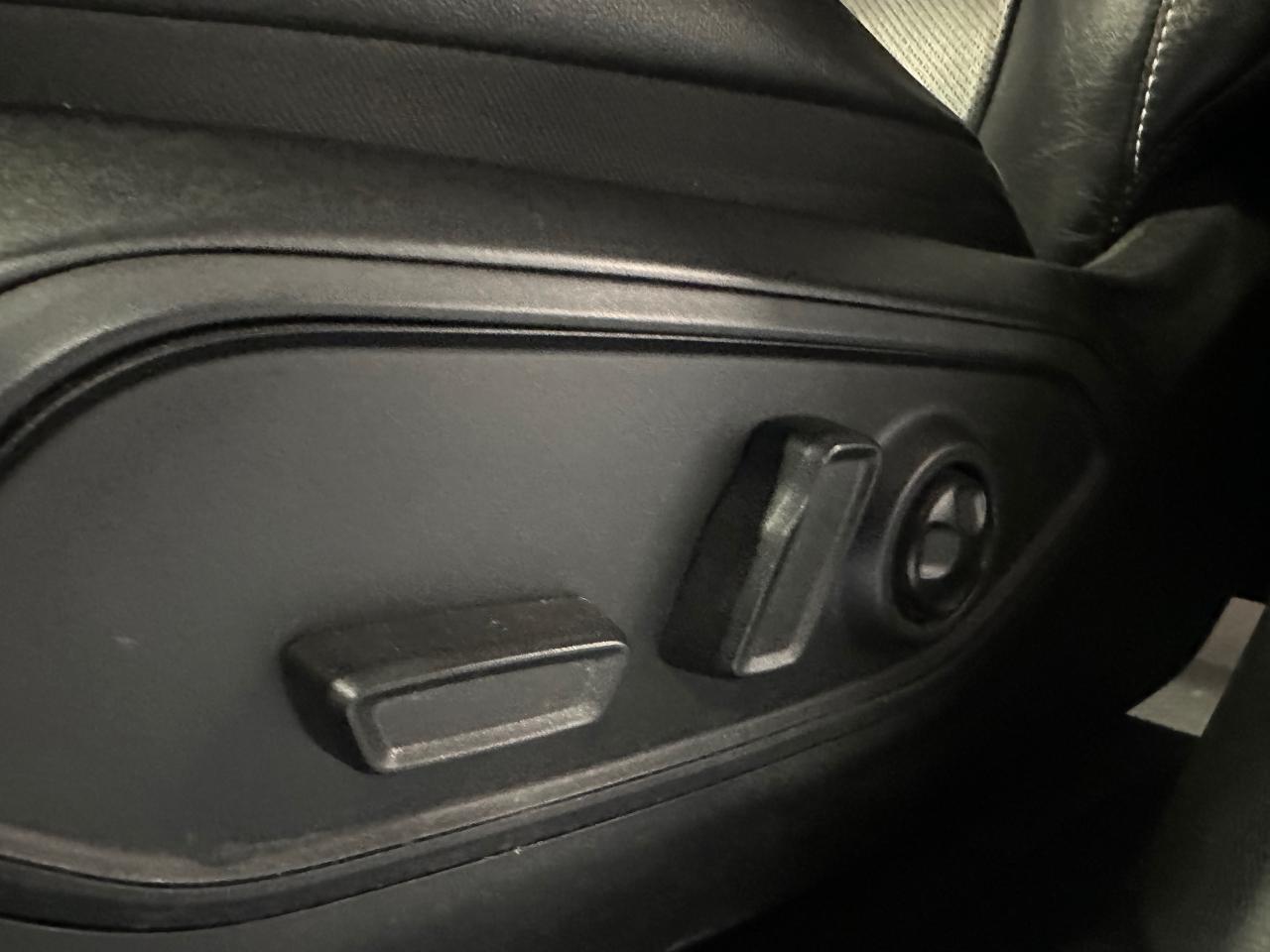 2023 Jeep Grand Cherokee LIMITED 4X4 | BLACK APPERANCE | LUXURY TECH - Photo #17