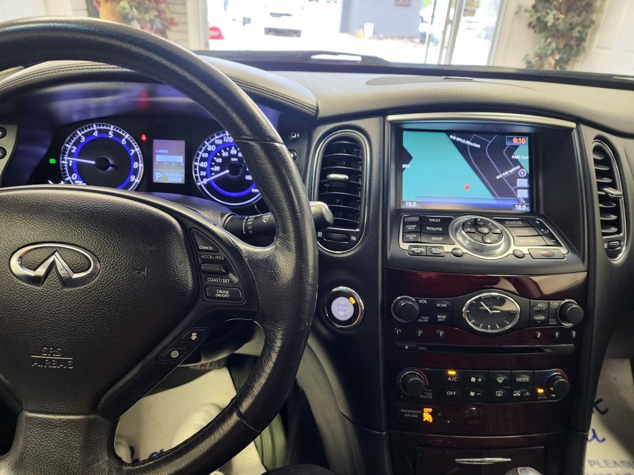 2015 Infiniti QX50 Journey - Photo #19
