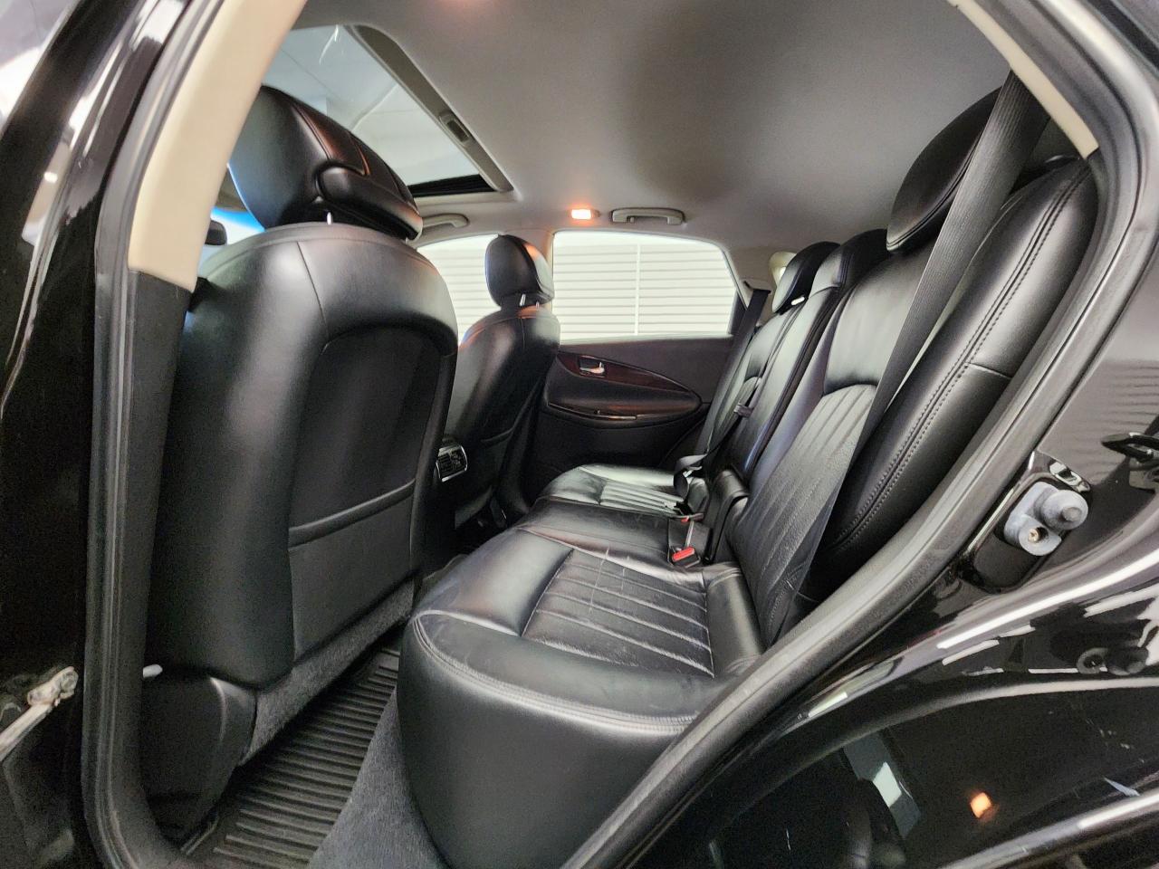 2015 Infiniti QX50 Journey - Photo #13