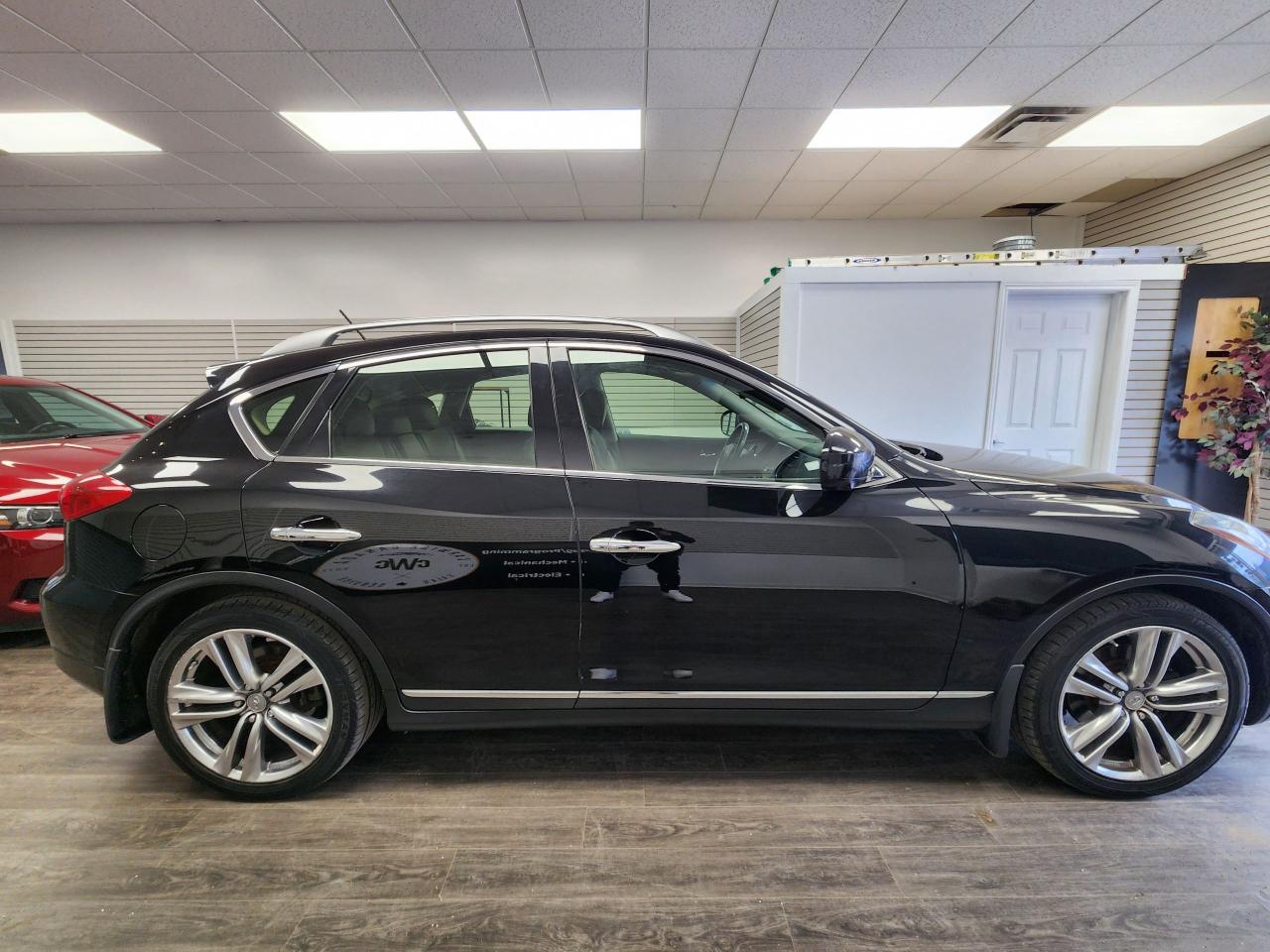 2015 Infiniti QX50 Journey Photo4