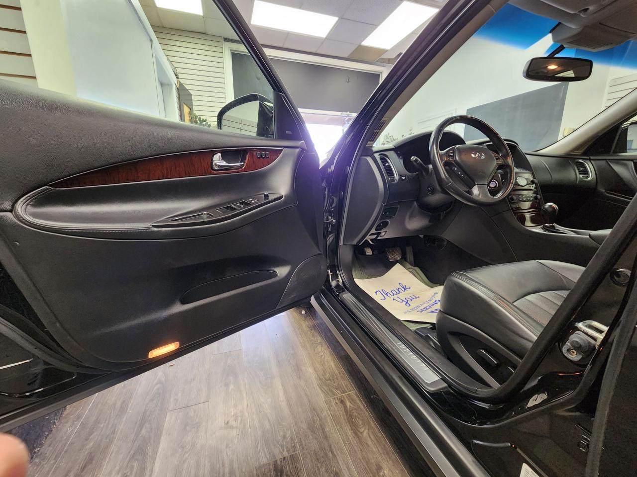 2015 Infiniti QX50 Journey - Photo #16