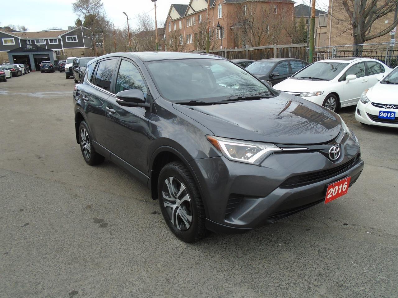 2016 Toyota RAV4 LE/LOW KM / SUPER CLEAN / ICE COLD AC/ PWR OPTIONS - Photo #3