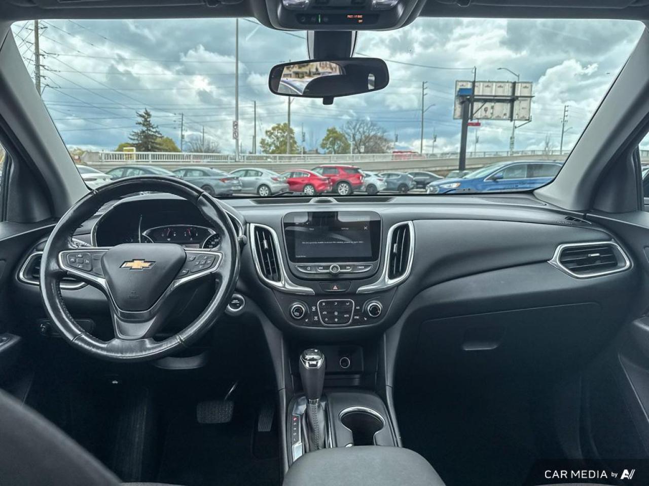 2018 Chevrolet Equinox LT / ROOF / HTD SEATS / SUNROOF / NO ACCIDENTS - Photo #12