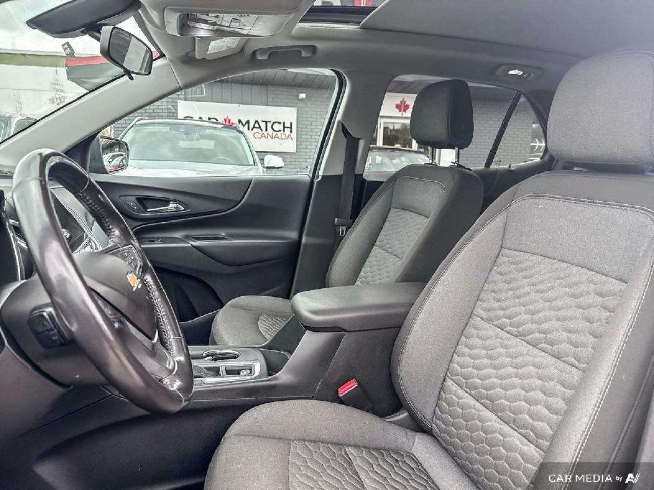 2018 Chevrolet Equinox LT / ROOF / HTD SEATS / SUNROOF / NO ACCIDENTS - Photo #10