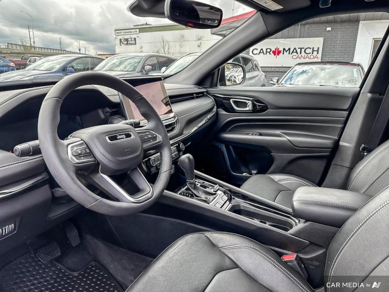 2023 Jeep Compass ALTITUDE / 4x4 / NAV / HTD SEATS / NO ACCIDENTS - Photo #10