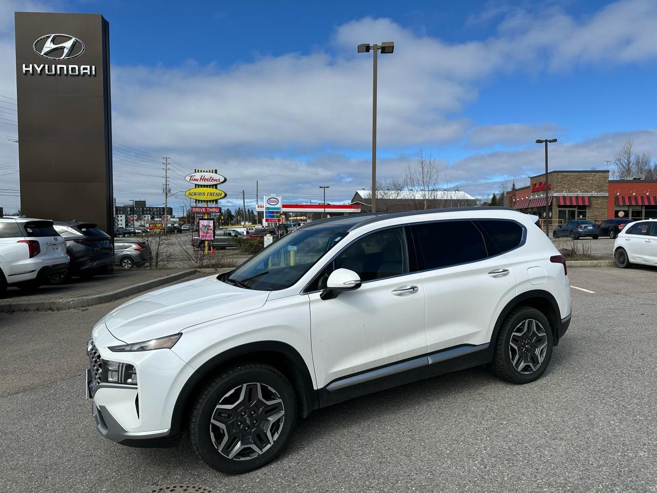 Used 2022 Hyundai Santa Fe LUXURY AWD for sale in North Bay, ON