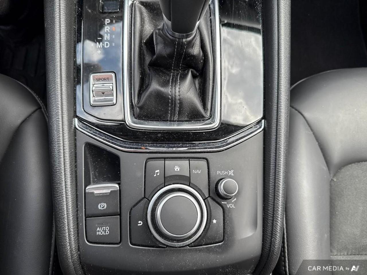 2020 Mazda CX-5 GS / AWD / ROOF / LEATHER / HTD SEATS / ALLOYS - Photo #18