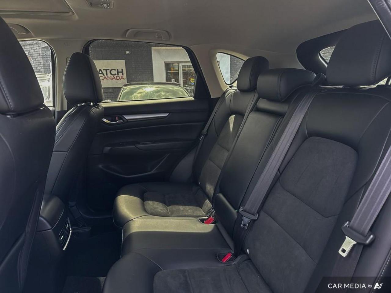 2020 Mazda CX-5 GS / AWD / ROOF / LEATHER / HTD SEATS / ALLOYS - Photo #11