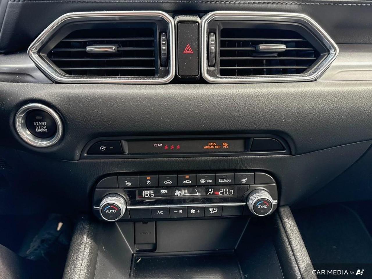 2020 Mazda CX-5 GS / AWD / ROOF / LEATHER / HTD SEATS / ALLOYS - Photo #17