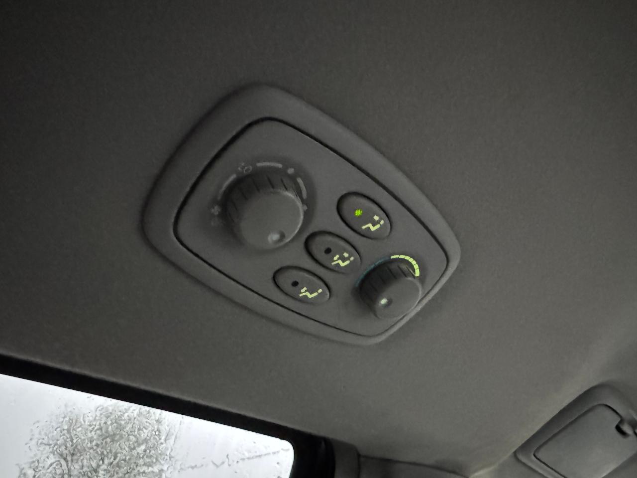 2005 Toyota Sienna CE - Photo #25