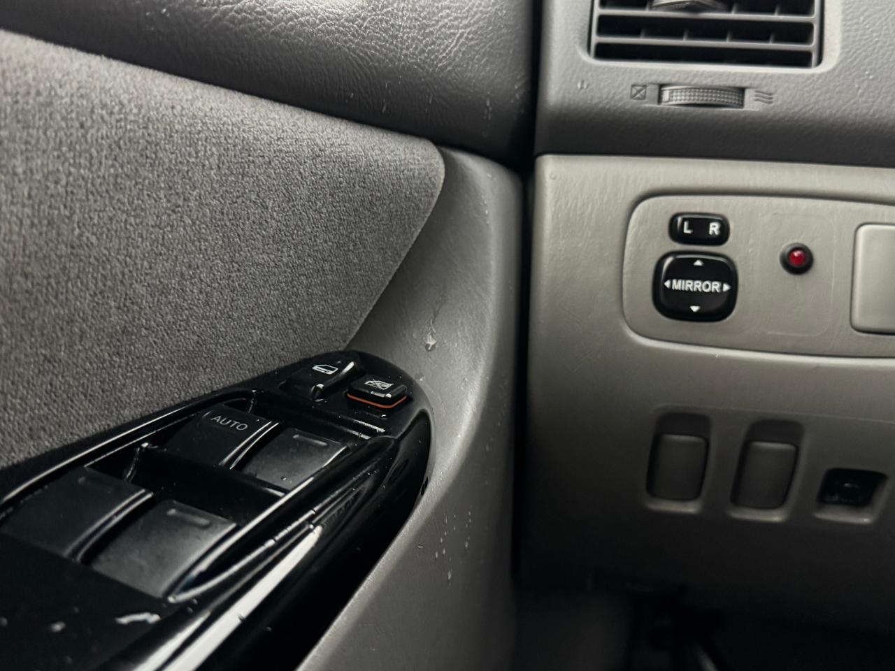 2005 Toyota Sienna CE - Photo #27