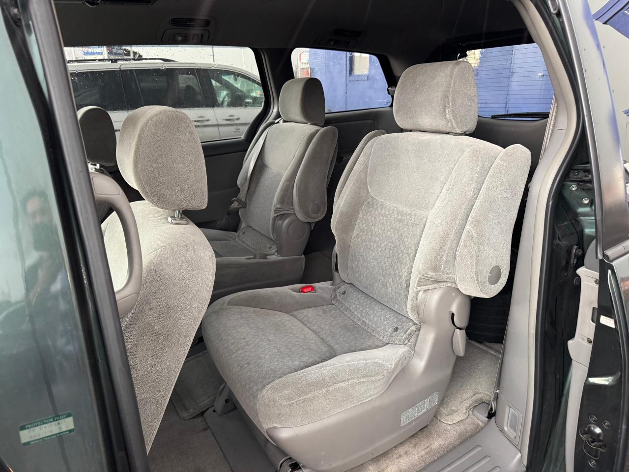2005 Toyota Sienna CE - Photo #18