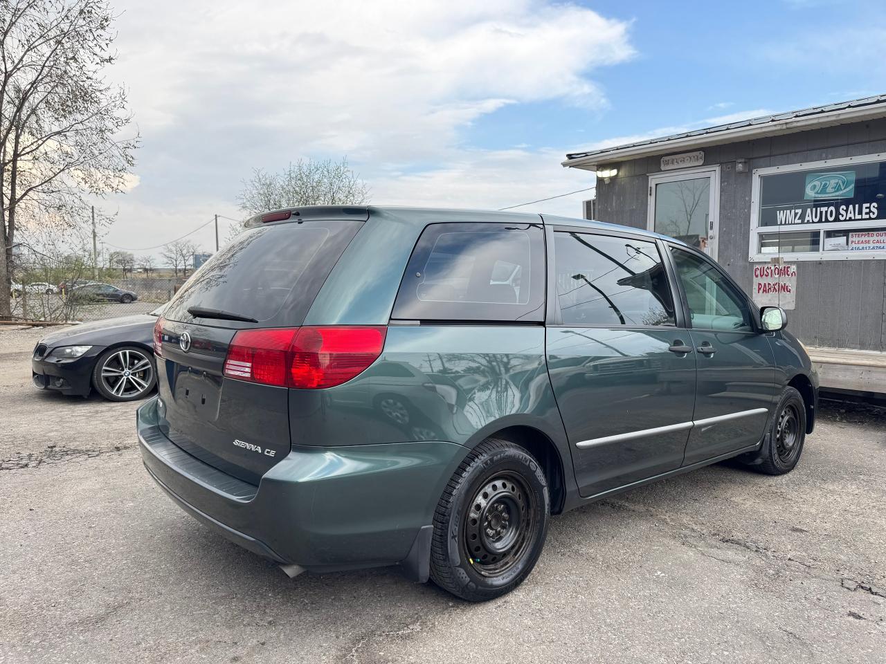 2005 Toyota Sienna CE - Photo #8