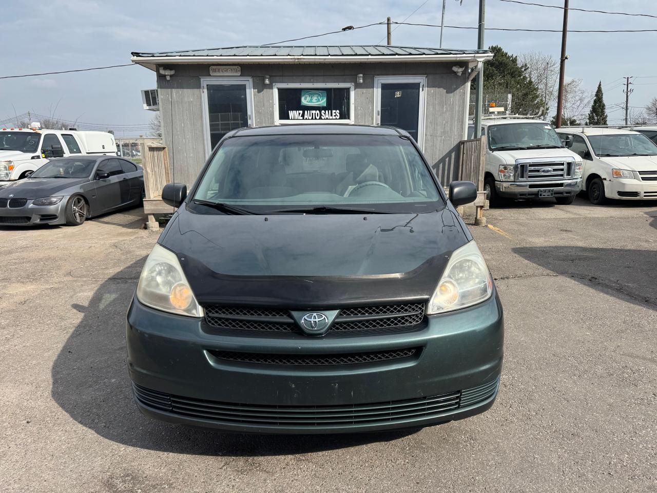 2005 Toyota Sienna CE Photo3