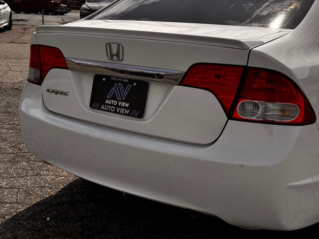 2011 Honda Civic DX-G **GREAT COMMUTER CAR** - Photo #11
