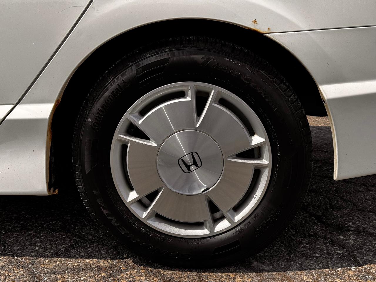 2011 Honda Civic DX-G **GREAT COMMUTER CAR** - Photo #13
