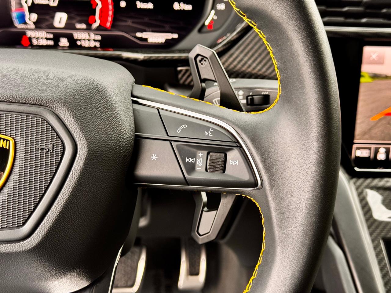 2021 Lamborghini Urus AWD **QUICKSILVER TITANIUM SPORT EXHAUST** - Photo #23