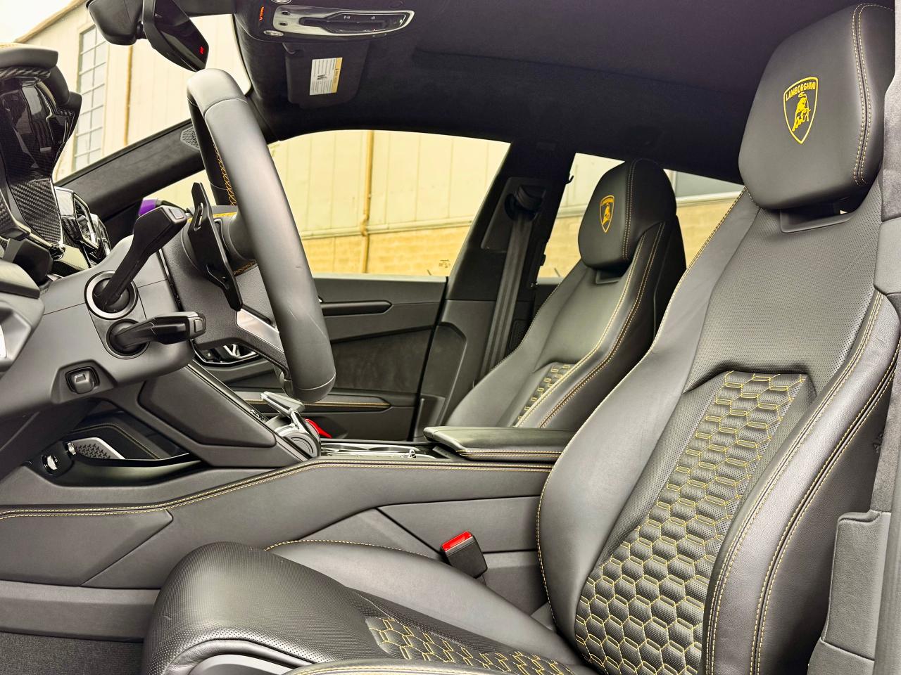 2021 Lamborghini Urus AWD **QUICKSILVER TITANIUM SPORT EXHAUST** - Photo #35