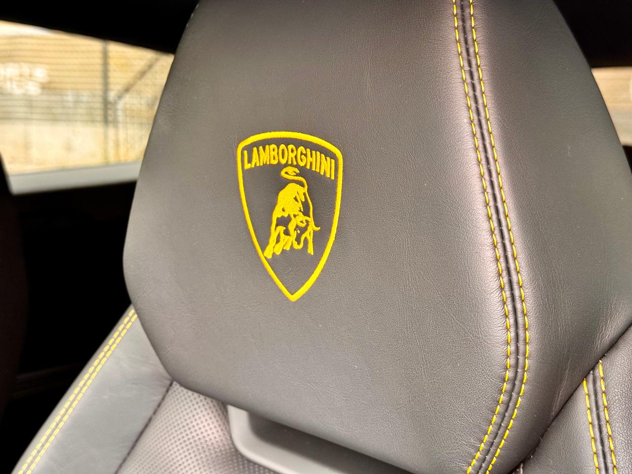 2021 Lamborghini Urus AWD **QUICKSILVER TITANIUM SPORT EXHAUST** - Photo #37