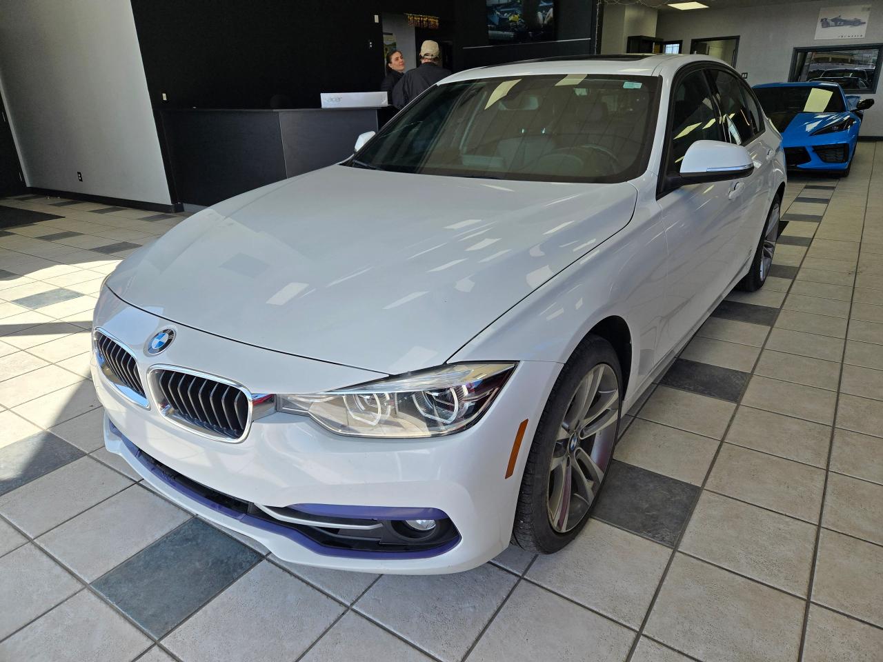 2018 BMW 3 Series 330i xDrive Sedan | ALL CREDIT ACCEPTED!! - Photo #3