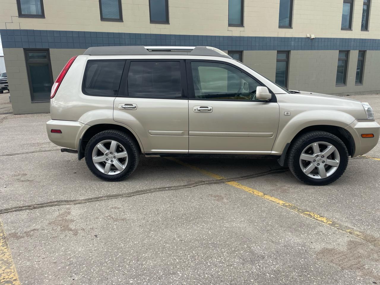 2006 Nissan X-Trail SE - Photo #4