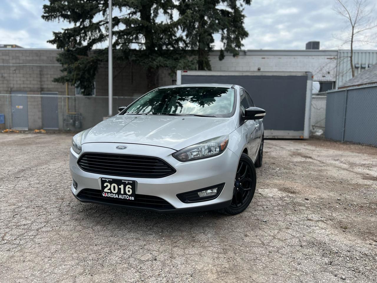 2016 Ford Focus AUTO LOW KM NO ACCIDENT BACKUP CAM SUNROOF B-TOOTH - Photo #1