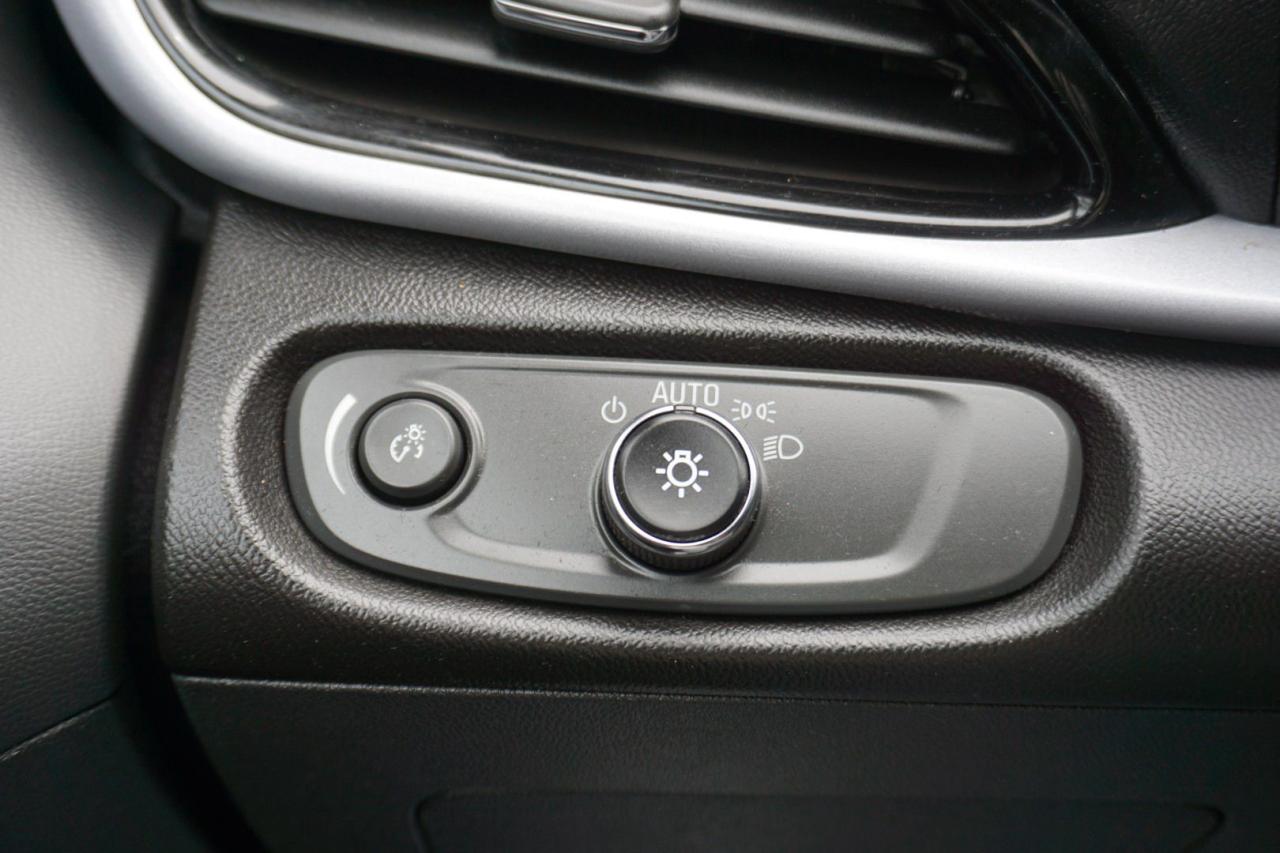 2017 Chevrolet Volt LT CERTIFIED *1 OWNER* CAMERA BLUETOOTH HEATED SEATS CRUISE ALLOYS - Photo #29