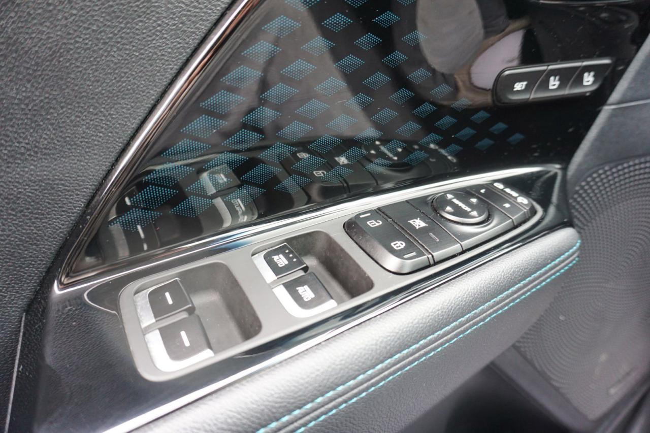 2020 Kia NIRO EV SX TOURING-4D CERTIFIED *1 OWNER*ACCIDENT FREE* CAMERA NAV BLUETOOTH LEATHER HEATED SEATS SUNROOF CRUISE ALLOYS - Photo #31