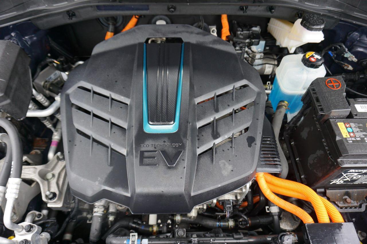 2020 Kia NIRO EV SX TOURING-4D CERTIFIED *1 OWNER*ACCIDENT FREE* CAMERA NAV BLUETOOTH LEATHER HEATED SEATS SUNROOF CRUISE ALLOYS - Photo #42