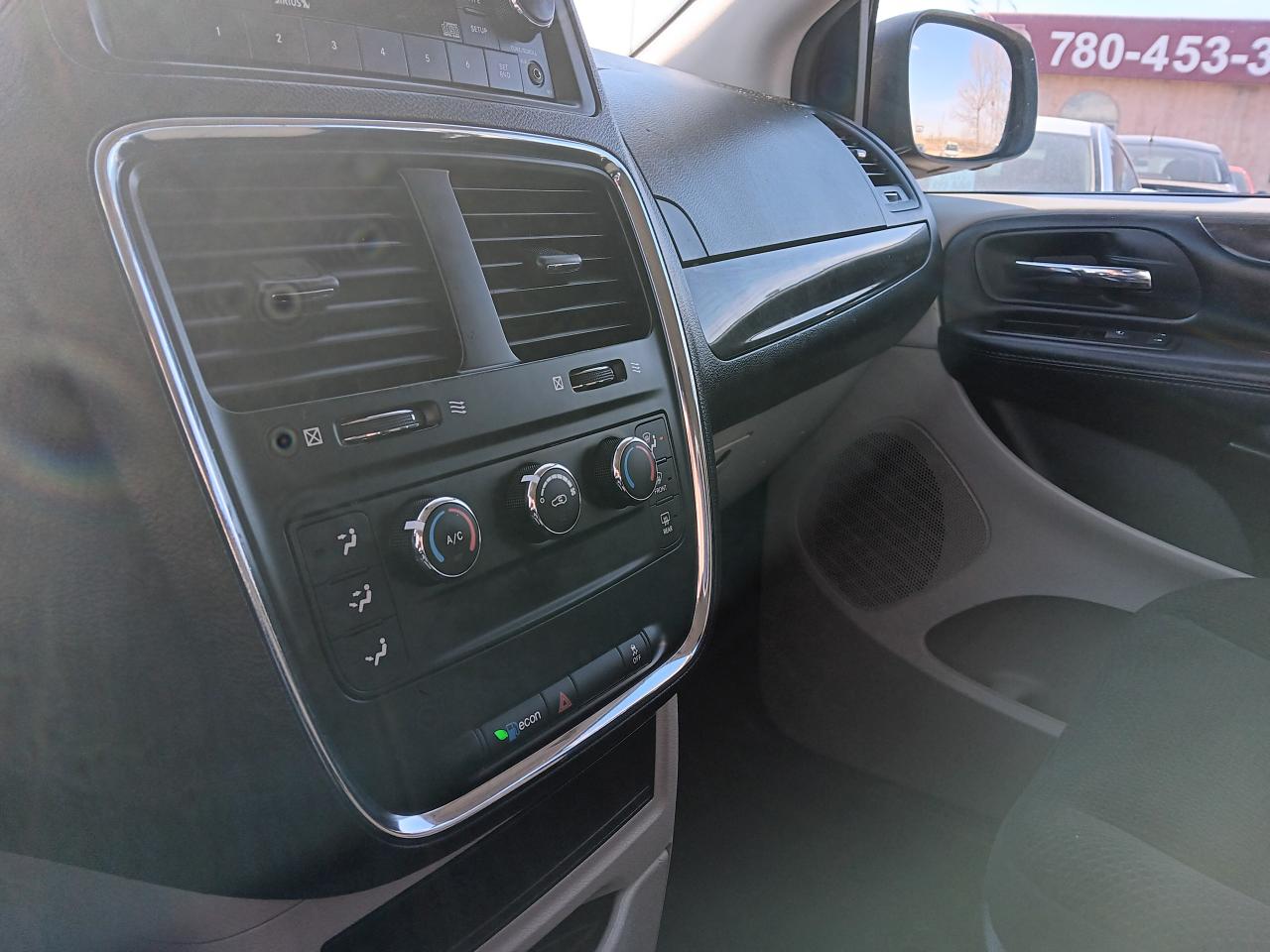 2019 Dodge Grand Caravan 7 Pass, BU Cam, Power Seat, Bluetooth - Photo #19