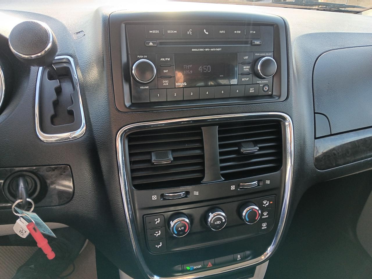 2019 Dodge Grand Caravan 7 Pass, BU Cam, Power Seat, Bluetooth - Photo #17