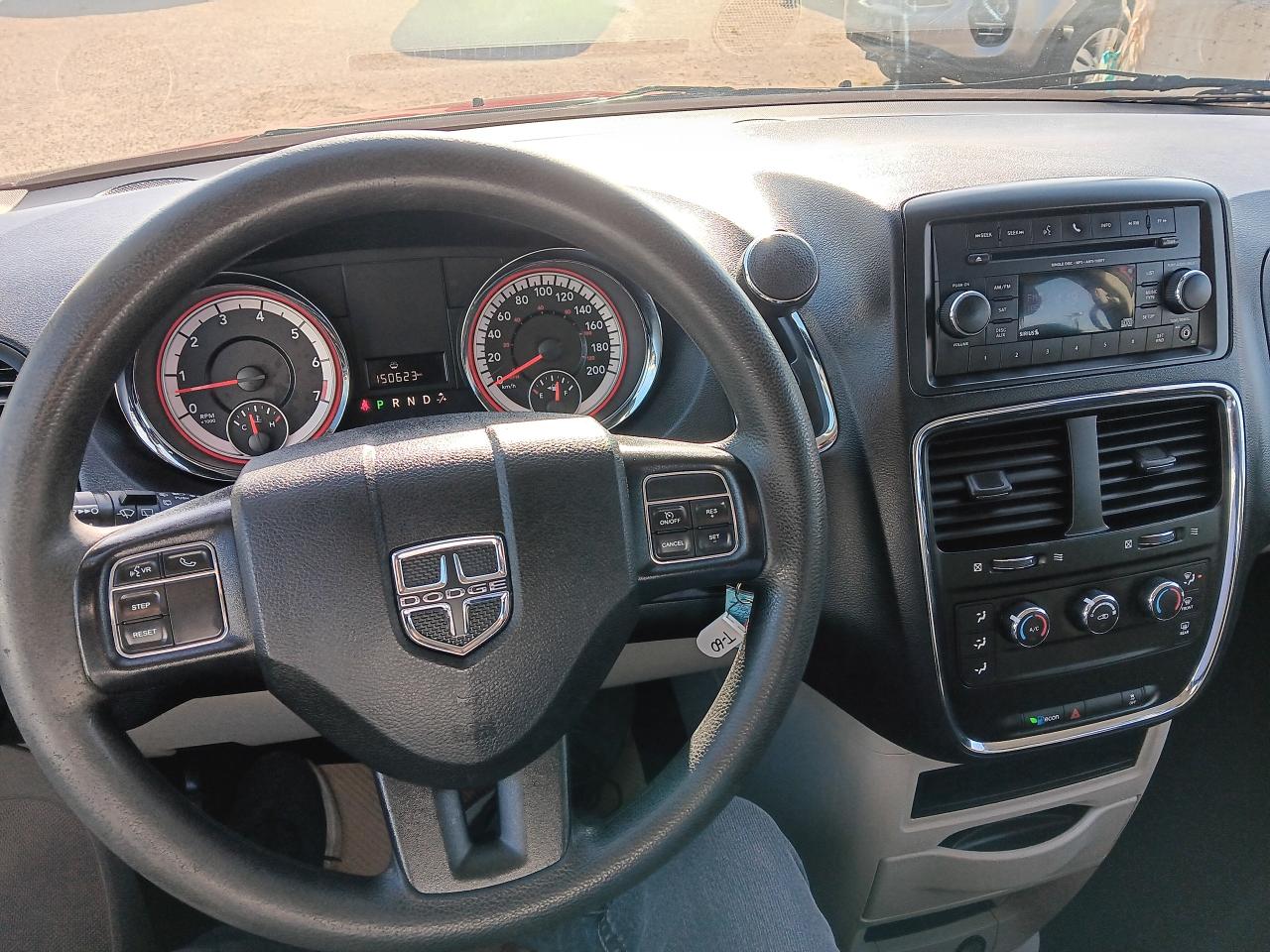 2019 Dodge Grand Caravan 7 Pass, BU Cam, Power Seat, Bluetooth - Photo #10