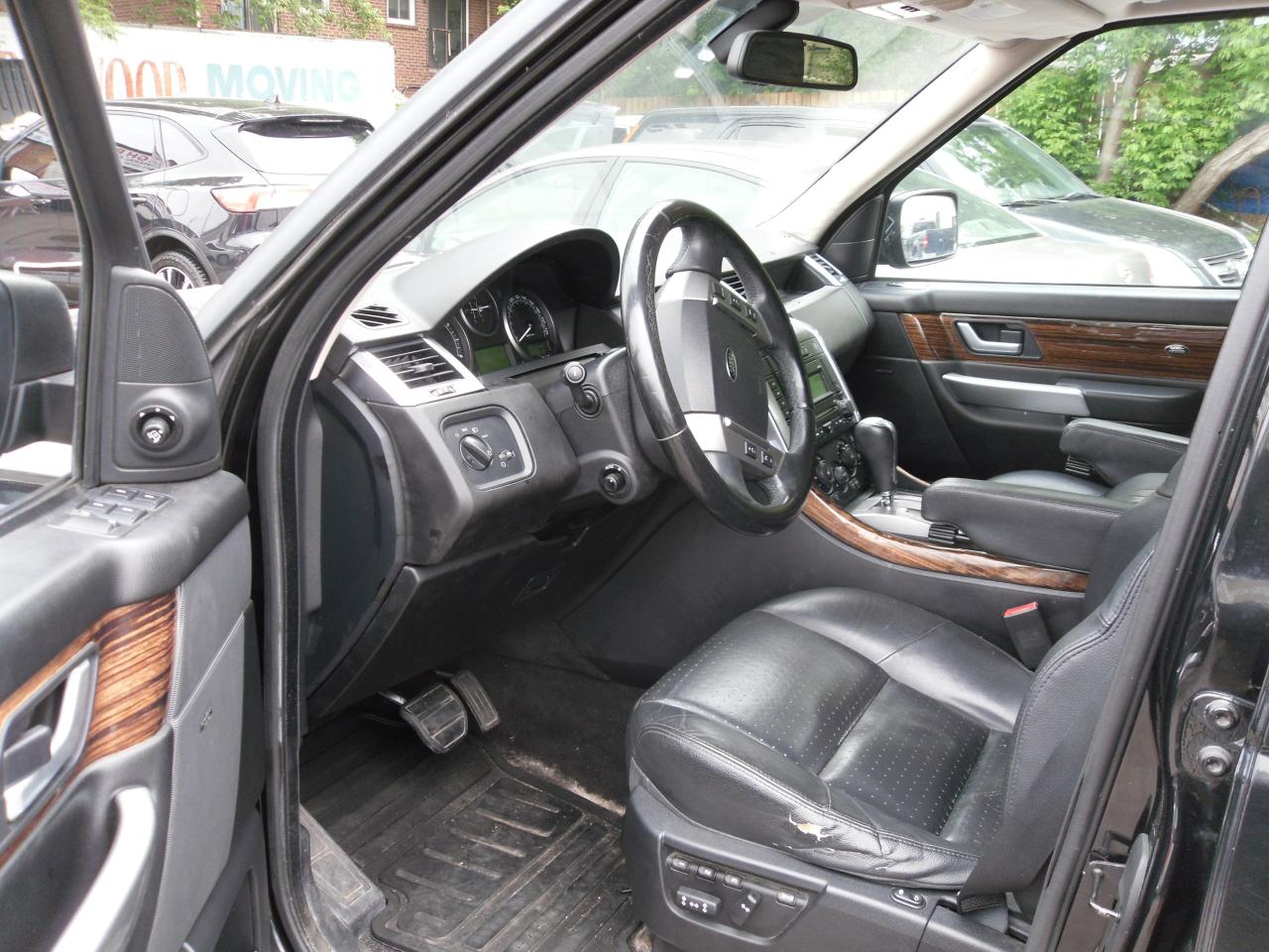 2009 Land Rover Range Rover Sport SC - Photo #6