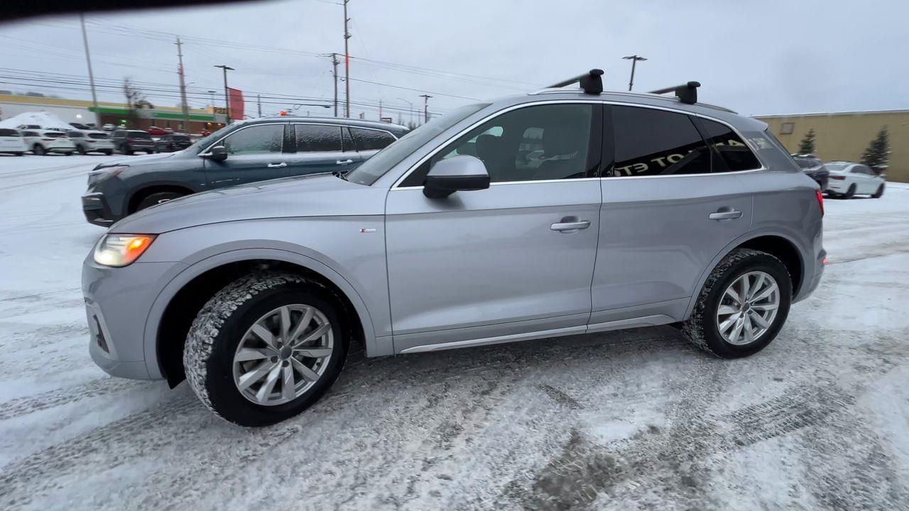 2021 Audi Q5 45 Progressiv HEATED LEATHER SEATS/STEERING WHEEL, MOONROOF, NAV, BACK UP CAM, CRUISE CONTROL!! Photo3