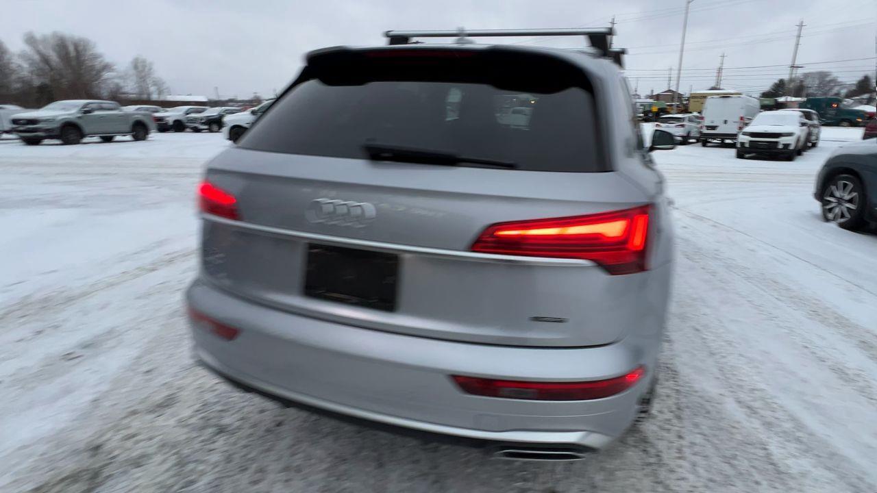 2021 Audi Q5 45 Progressiv HEATED LEATHER SEATS/STEERING WHEEL, MOONROOF, NAV, BACK UP CAM, CRUISE CONTROL!! Photo