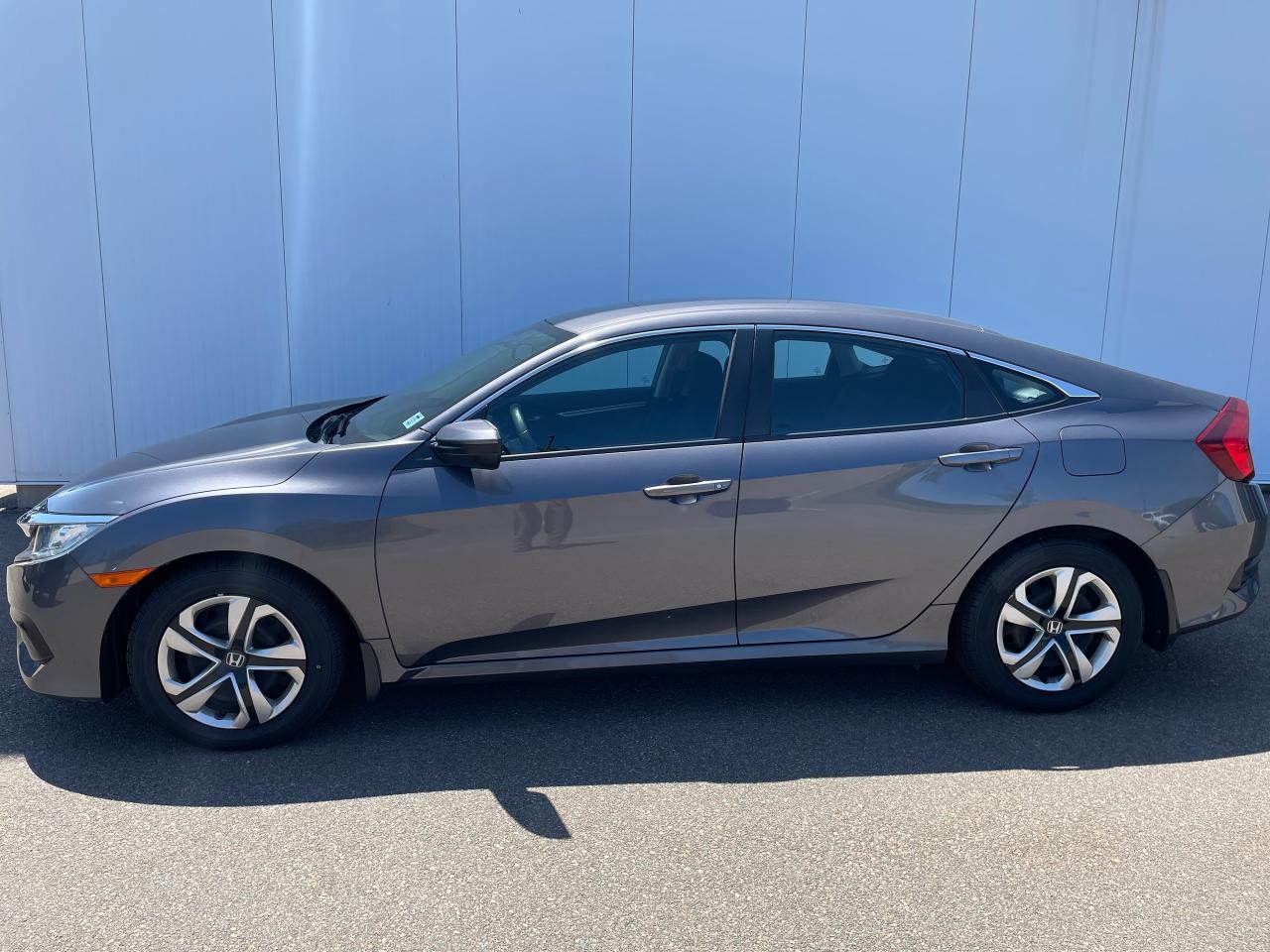 2018 Honda Civic 4D LX CVT Photo