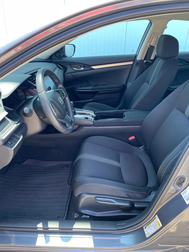 2018 Honda Civic 4D LX CVT Photo