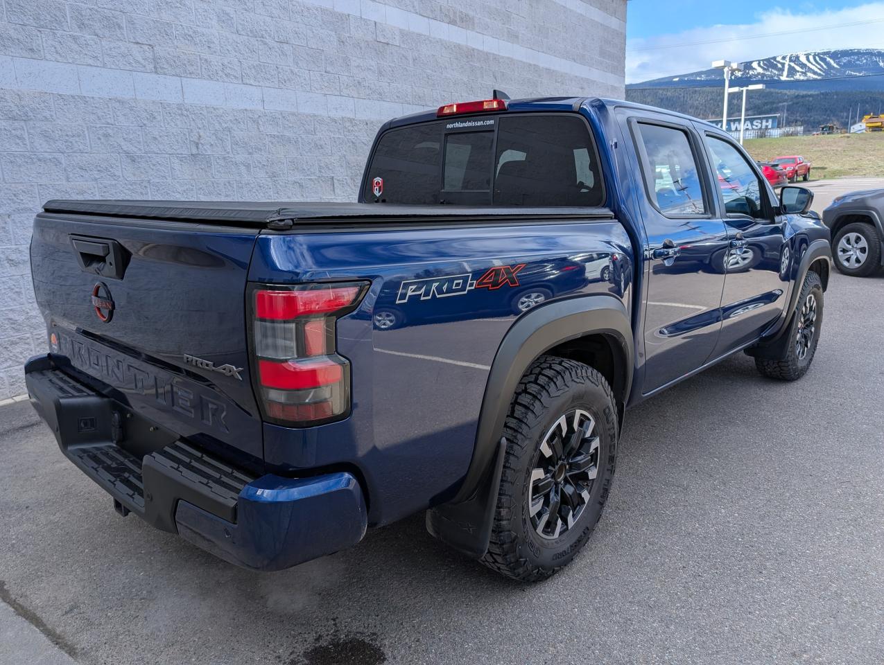 2022 Nissan Frontier Pro-4X Photo