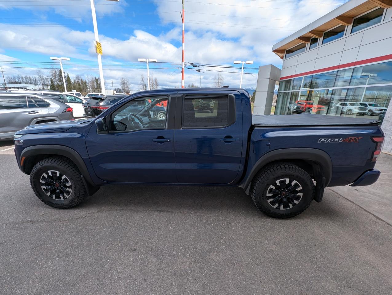2022 Nissan Frontier Pro-4X Photo3