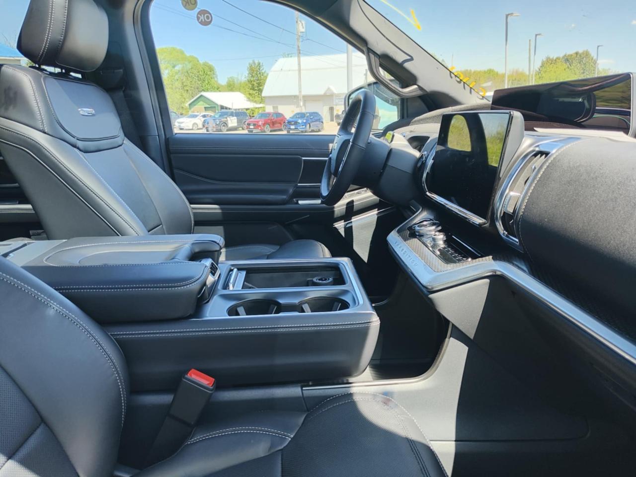 2025 Ford Expedition Platinum Max