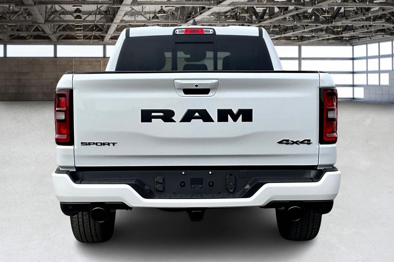 2025 RAM 1500 SPORT CREW | Leather | Pano Roof | Sport Hood Photo3