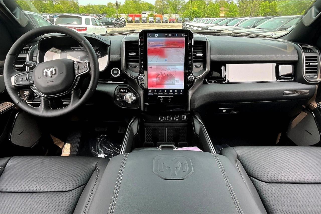 2025 RAM 1500 SPORT CREW | Leather | Pano Roof | Sport Hood Photo4